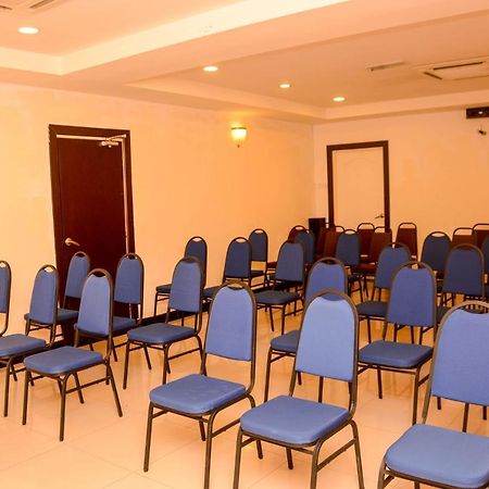 Hotel Sahara Sdn Bhd ราวัง ภายนอก รูปภาพ