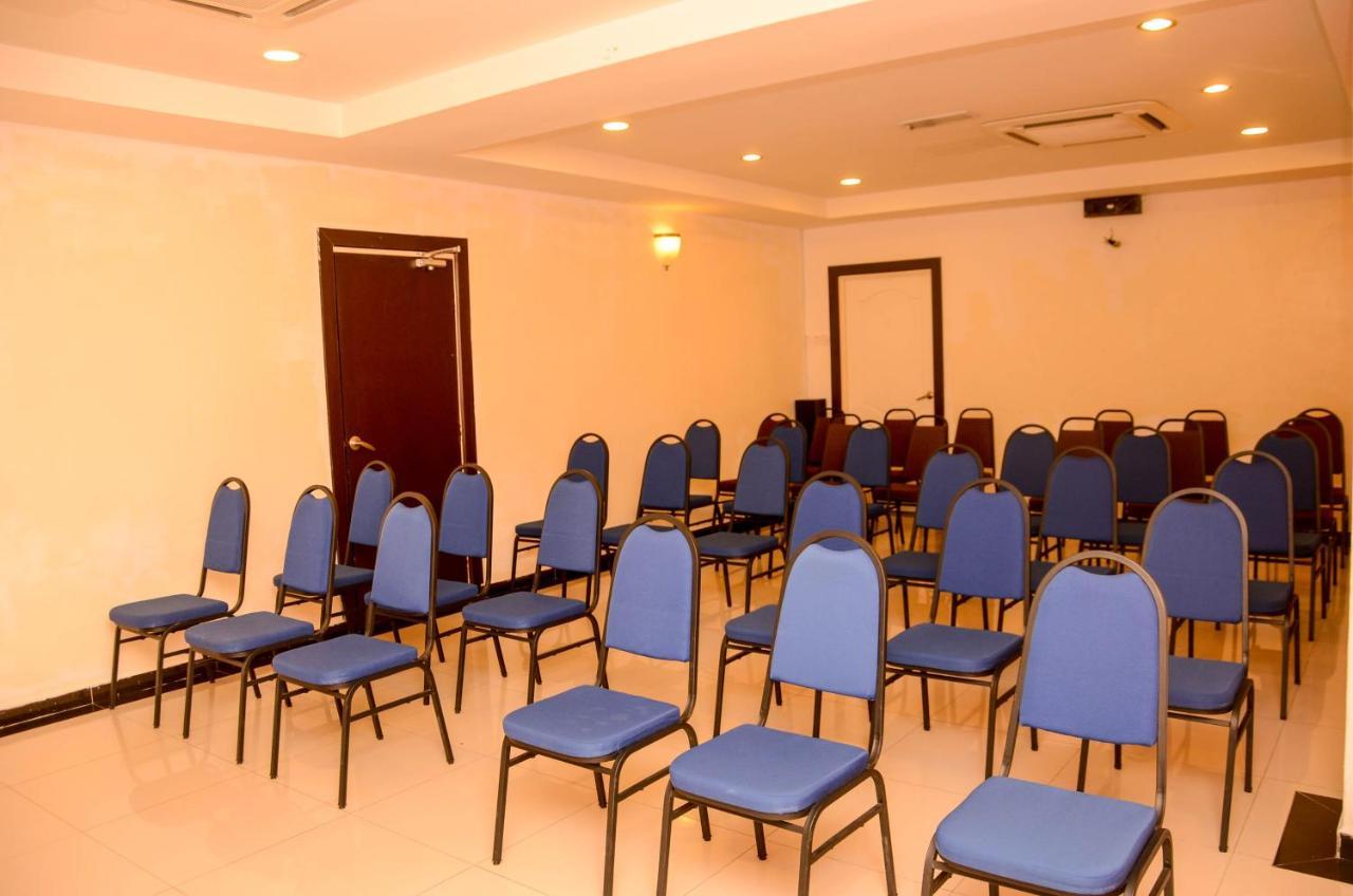 Hotel Sahara Sdn Bhd ราวัง ภายนอก รูปภาพ